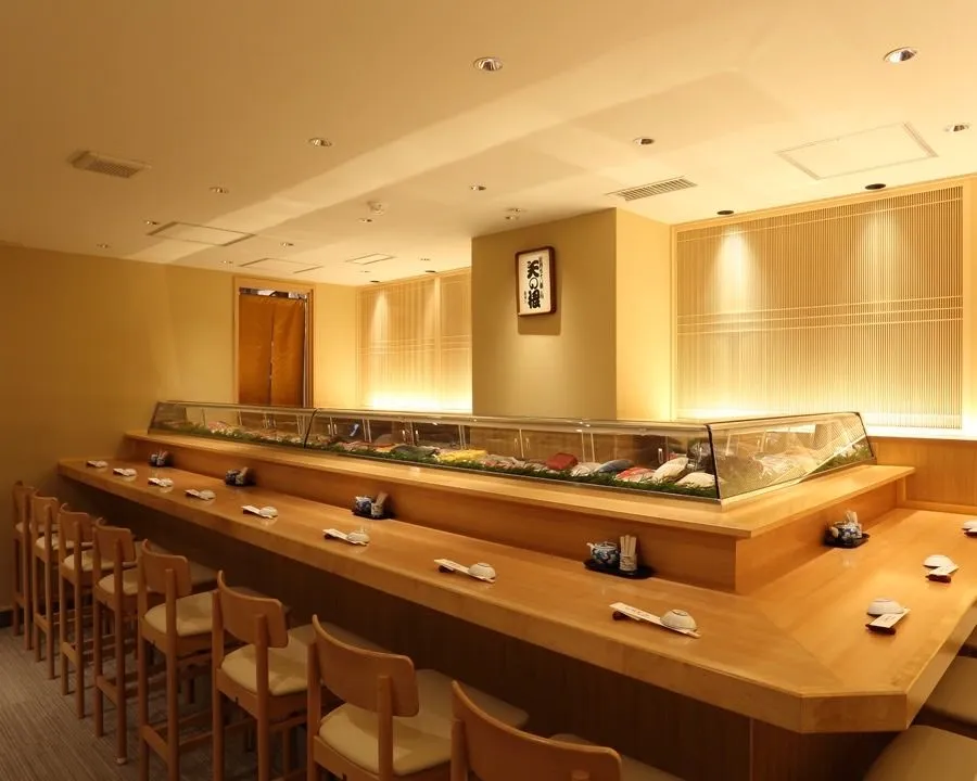 日本橋本店のカウンター席